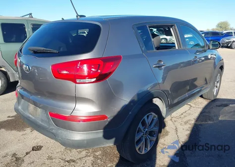 2015 Kia Sportage Lx z USA, uszkodzony, nr VIN KNDPBCAC2F7687632